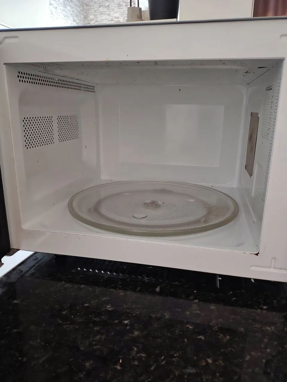Micro-ondas Philco 34 Litros PMO34E - Foto 3