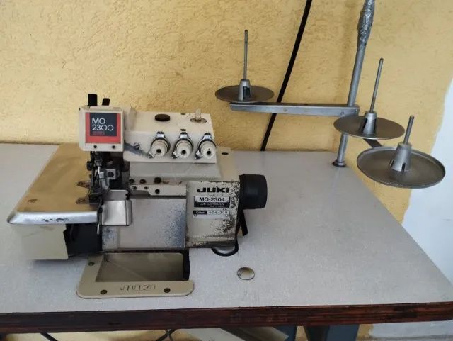 Máquina de overloque industrial 
