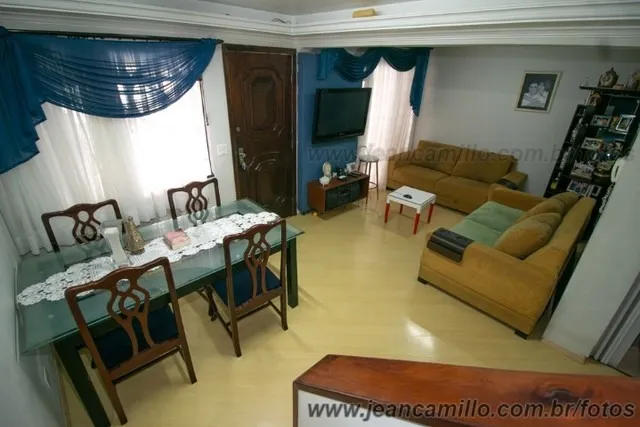 Casa / Quarto compartilhada no Portão - Divido aluguel de Casa Em condominio Fechado 