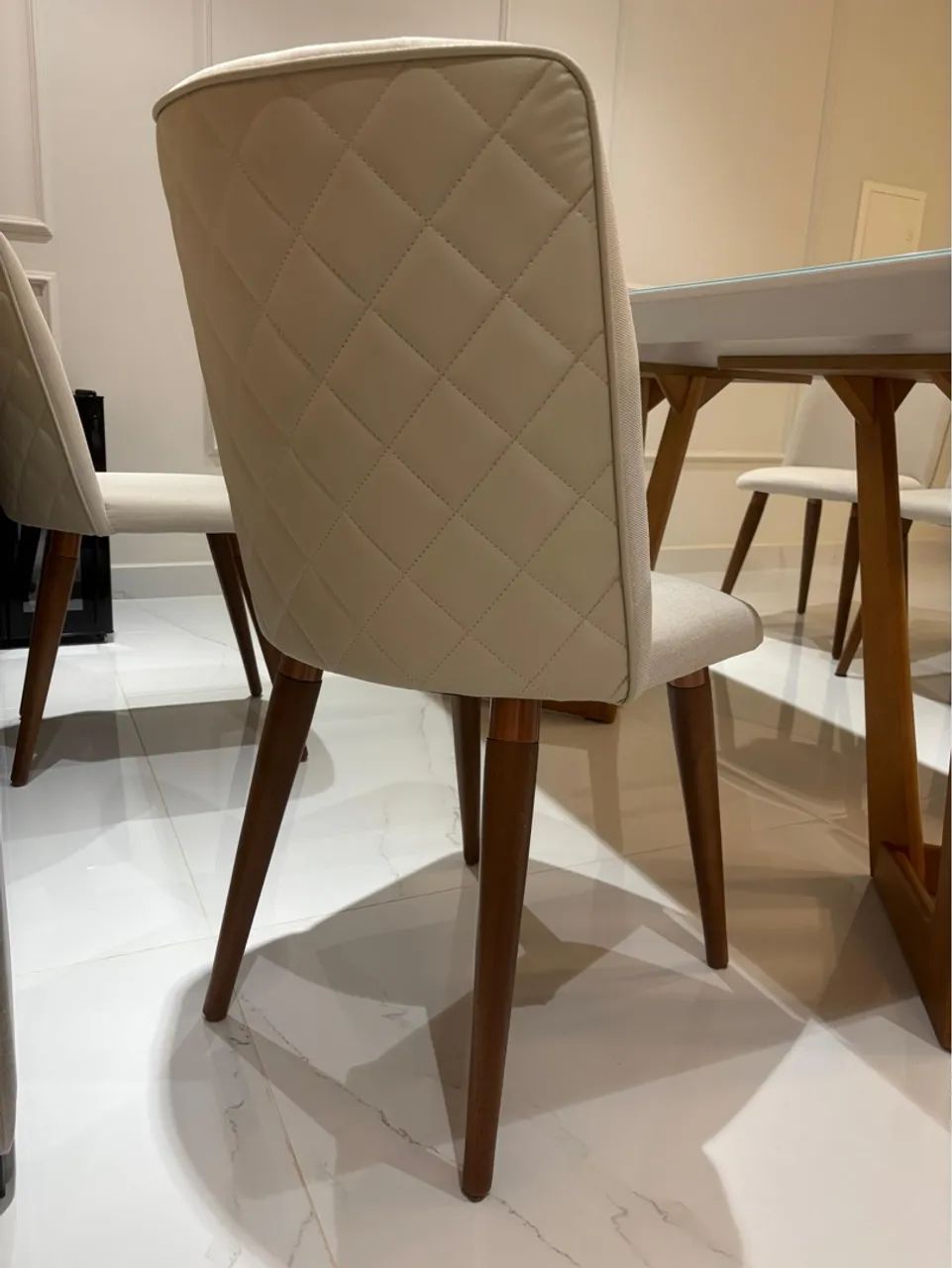 Mesa de Janta 1,00 X 1,80 com 6 cadeiras  - Foto 2