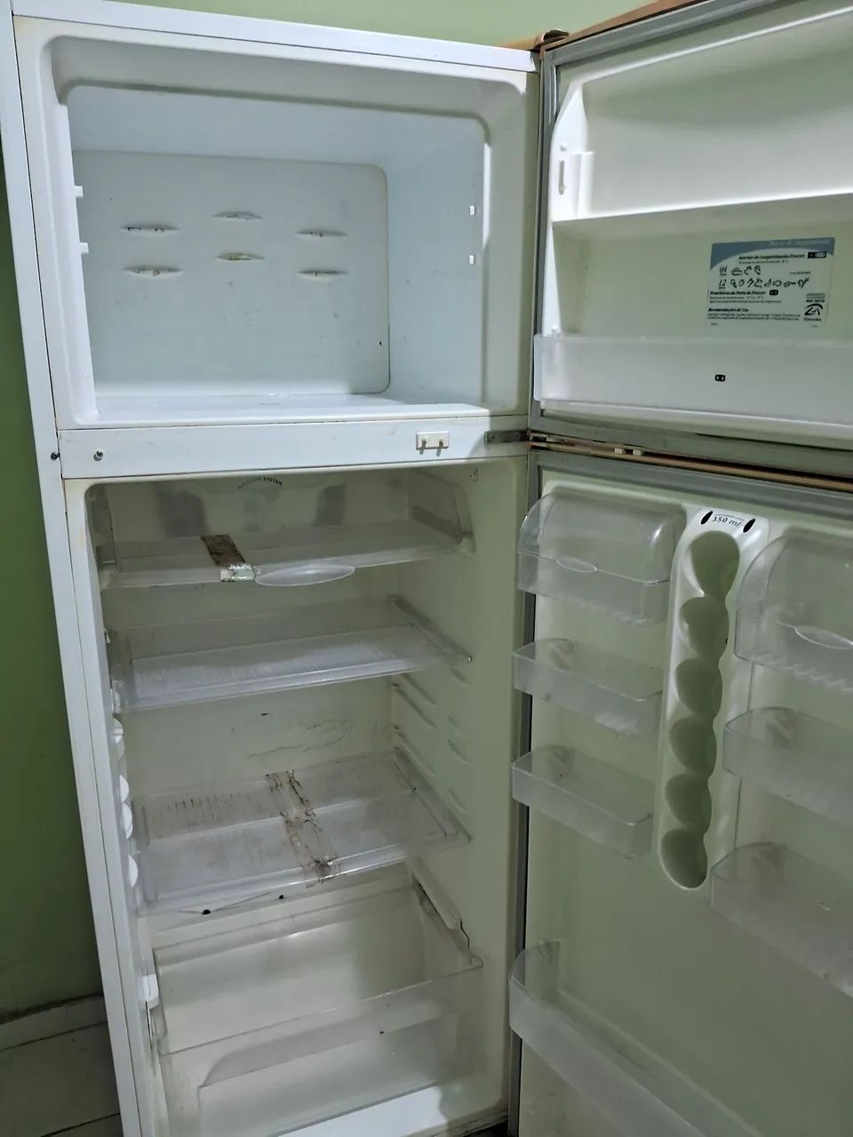 Geladeira Duplex Branca ,está gelando só a parte de cima 
