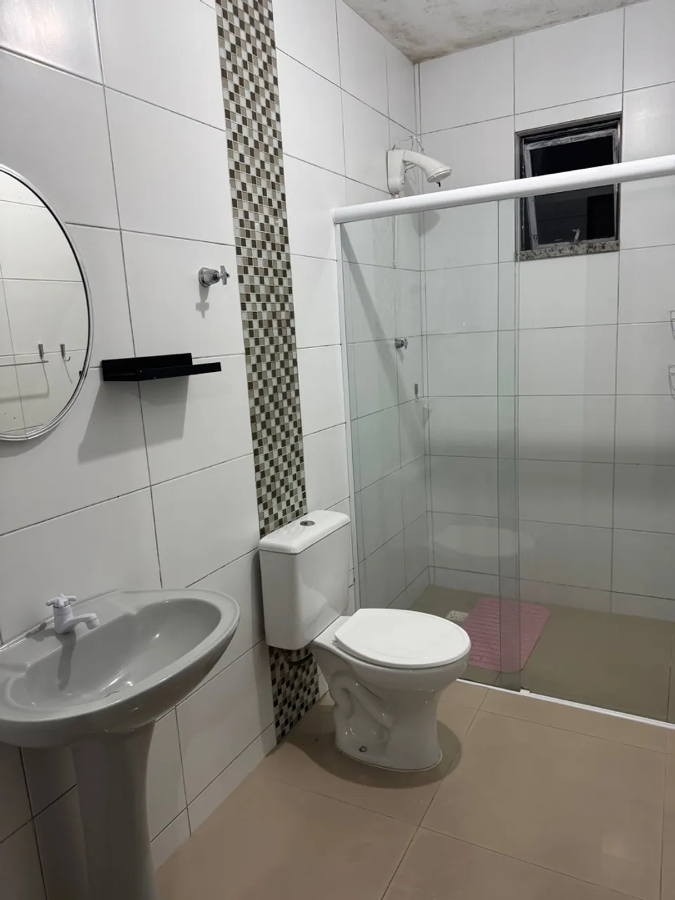 Alugo apartamento de 1 dormitório