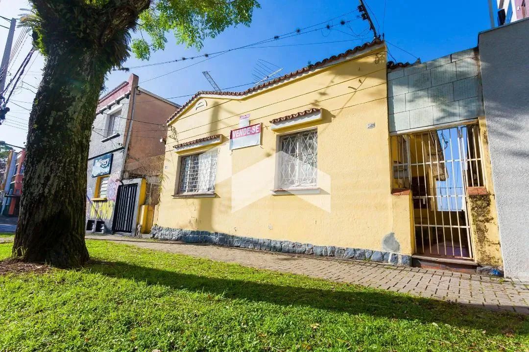 Terreno com Construção em Localização Privilegiada - Próximo à Ligga Arena - Foto 10