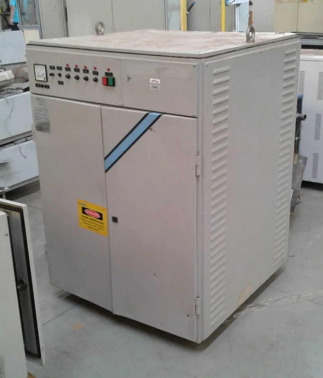 Estabilizador de tensão 75kva