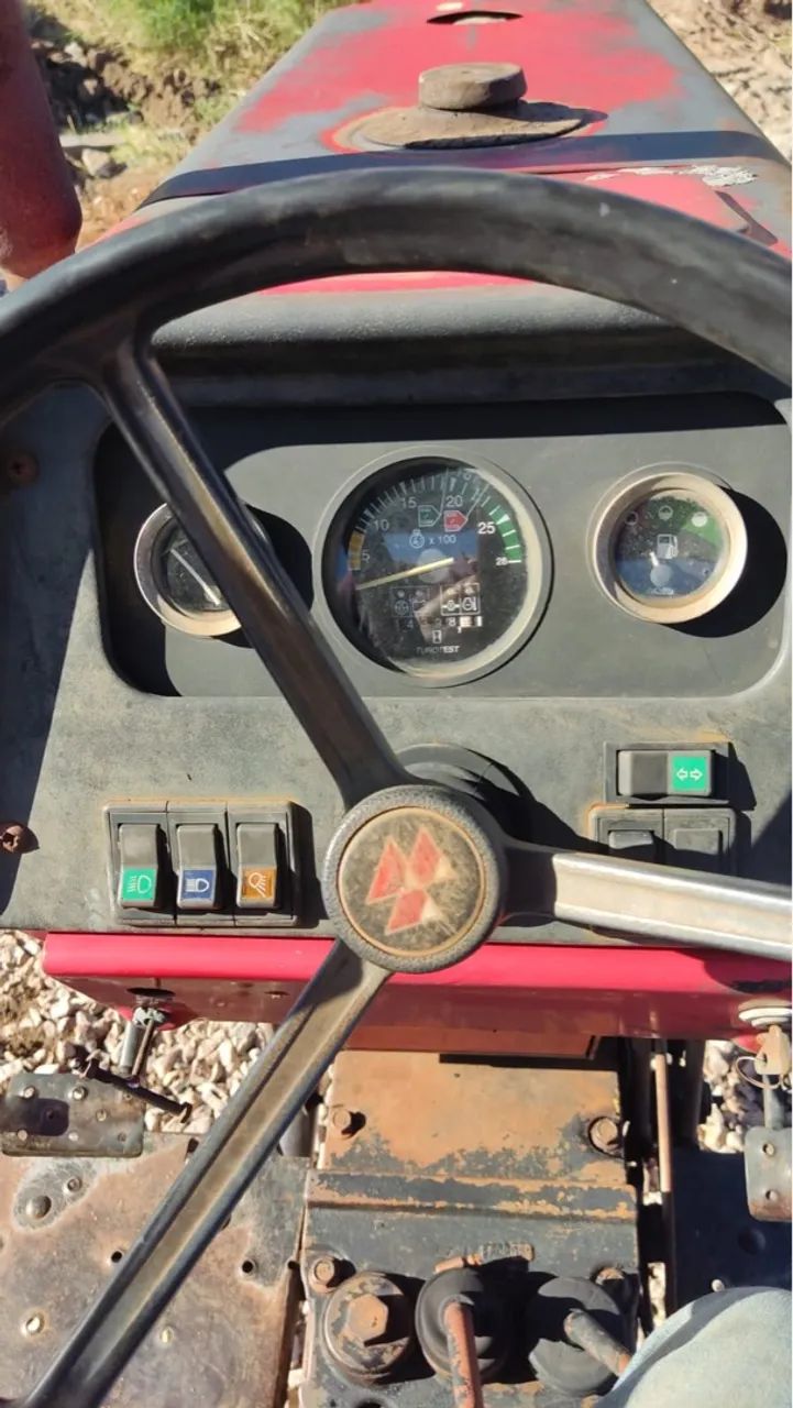 Trator Massey 255 4x4  - Foto 3