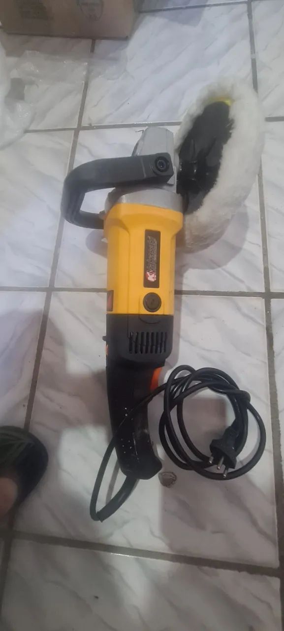 Politriz NAKASAKI  GF300 220V 1300w de a-3000R/Min<br>R$600.00