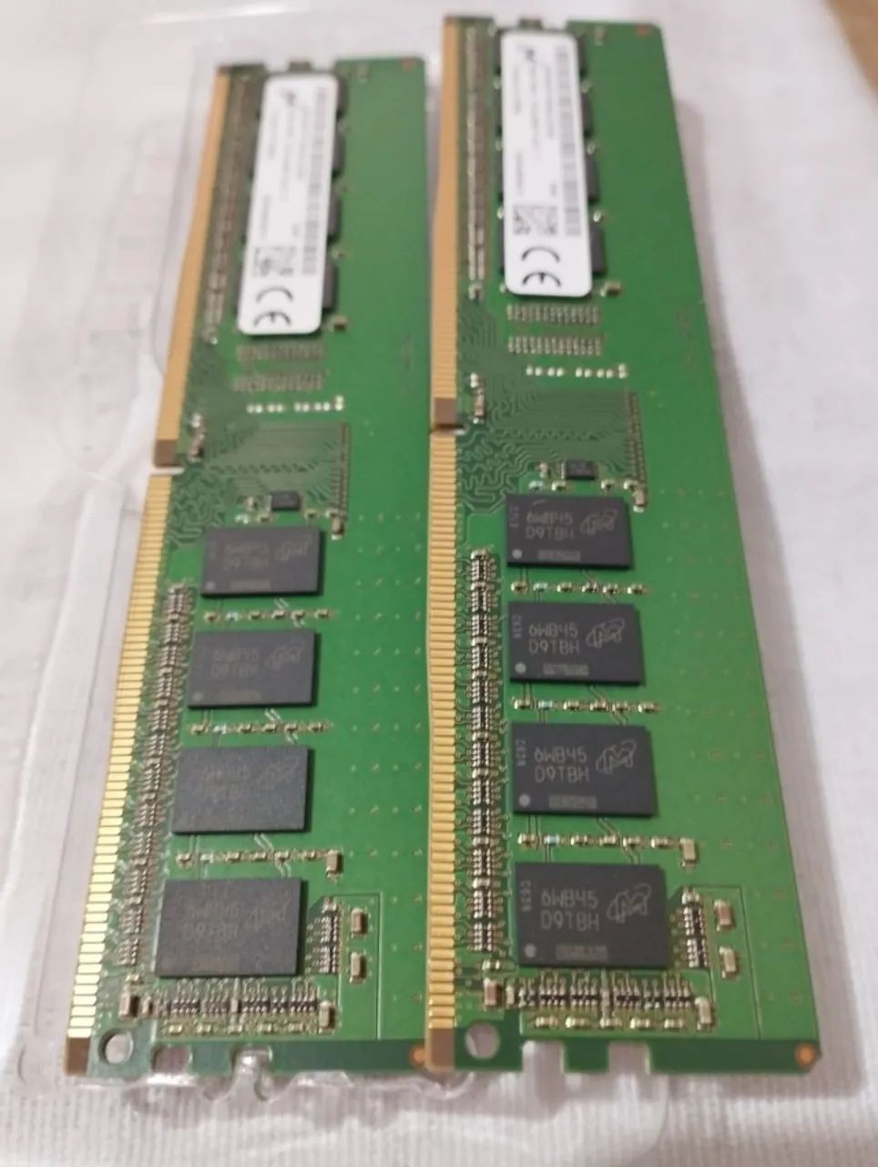 2x RAM Memory 8GB DDR4 2400MHz - Micron - Working with occasional instability64275294107906122