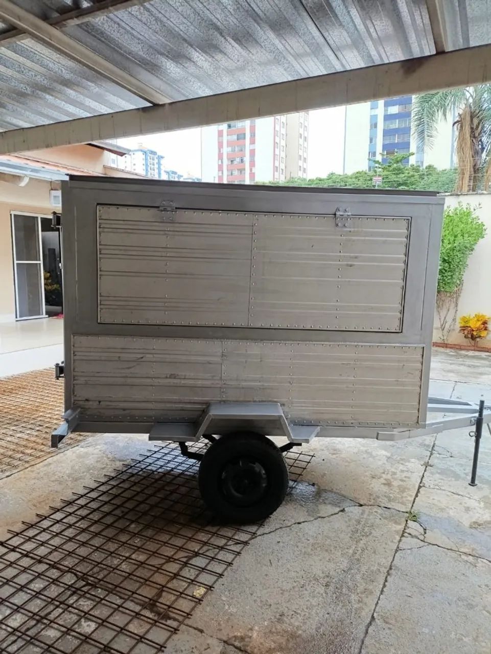 CARRETA BAU FECHADA ALUMÍNIO  - Foto 3
