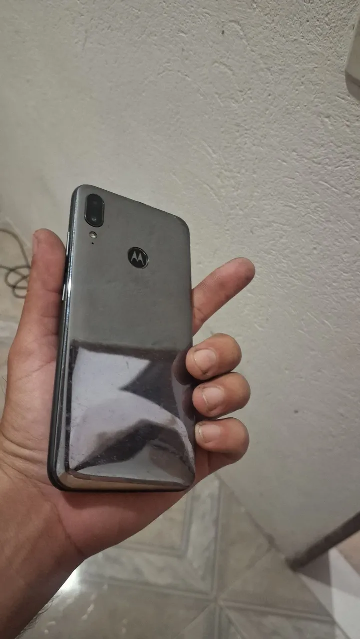 Moto e6 plus tela trincada