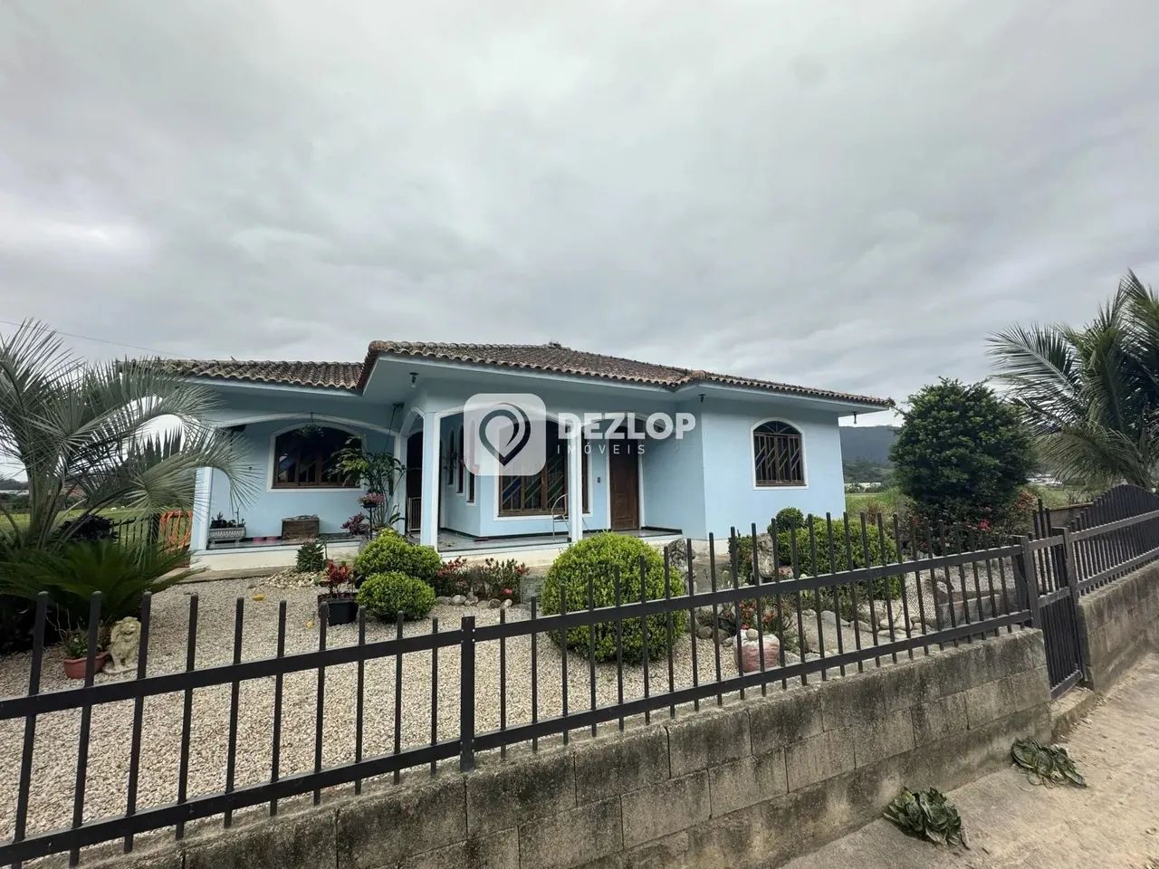 Terreno com casa à venda em Beira Rio, Antônio Carlos | Lagoa dentro do terreno