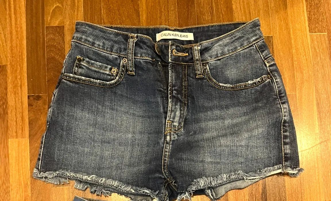 Shorts jeans Calvin Klein - Foto 2