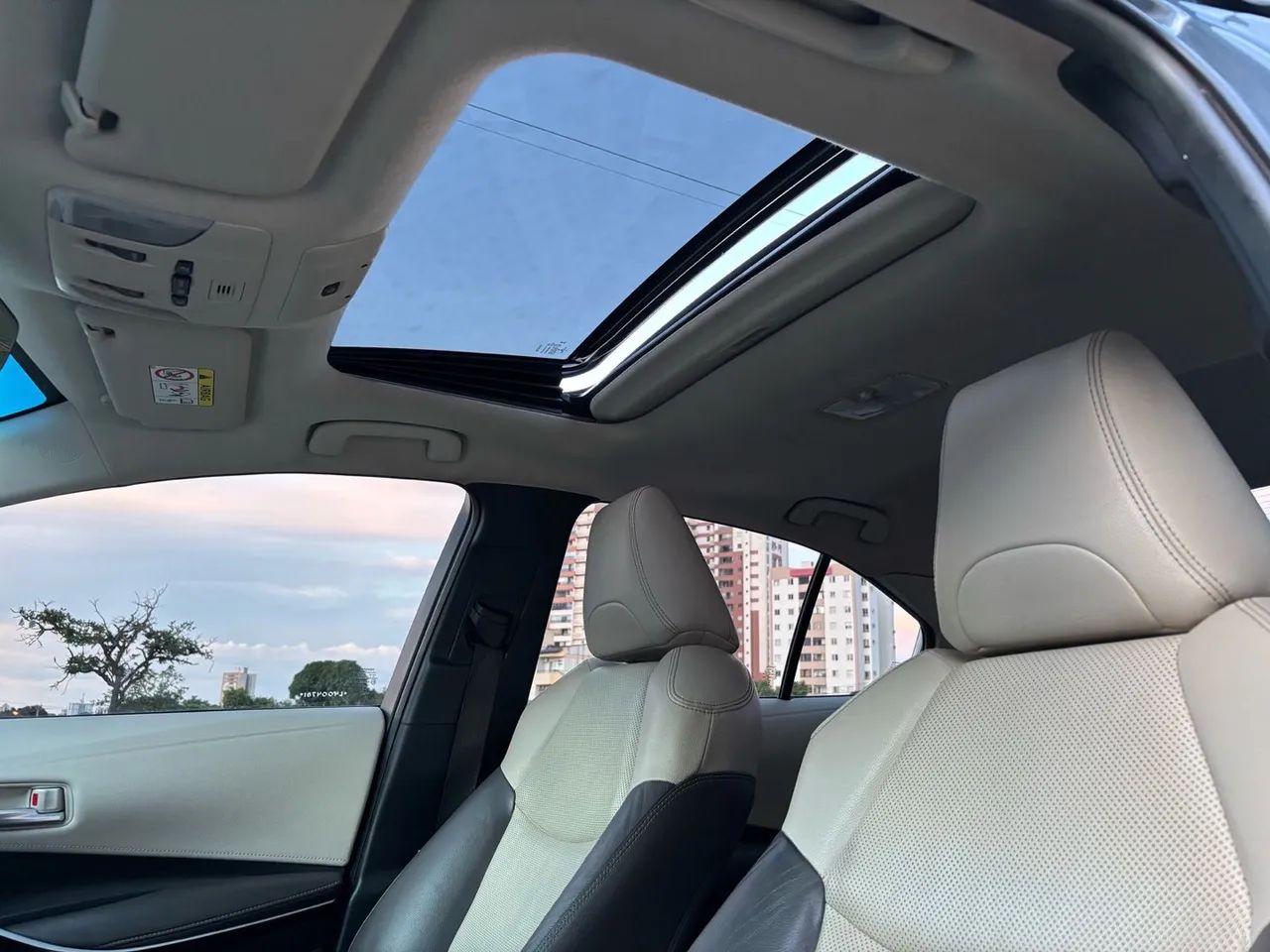 Corolla Altis Premium Hybrid 2020 - Foto 3