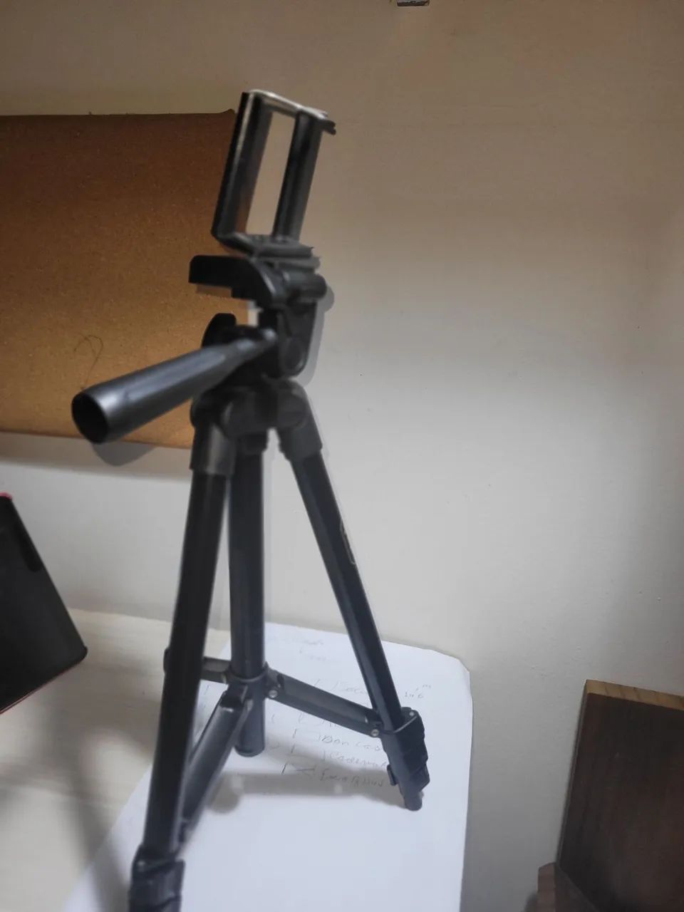 Tripé para Câmera - Novo - Leve e Prático