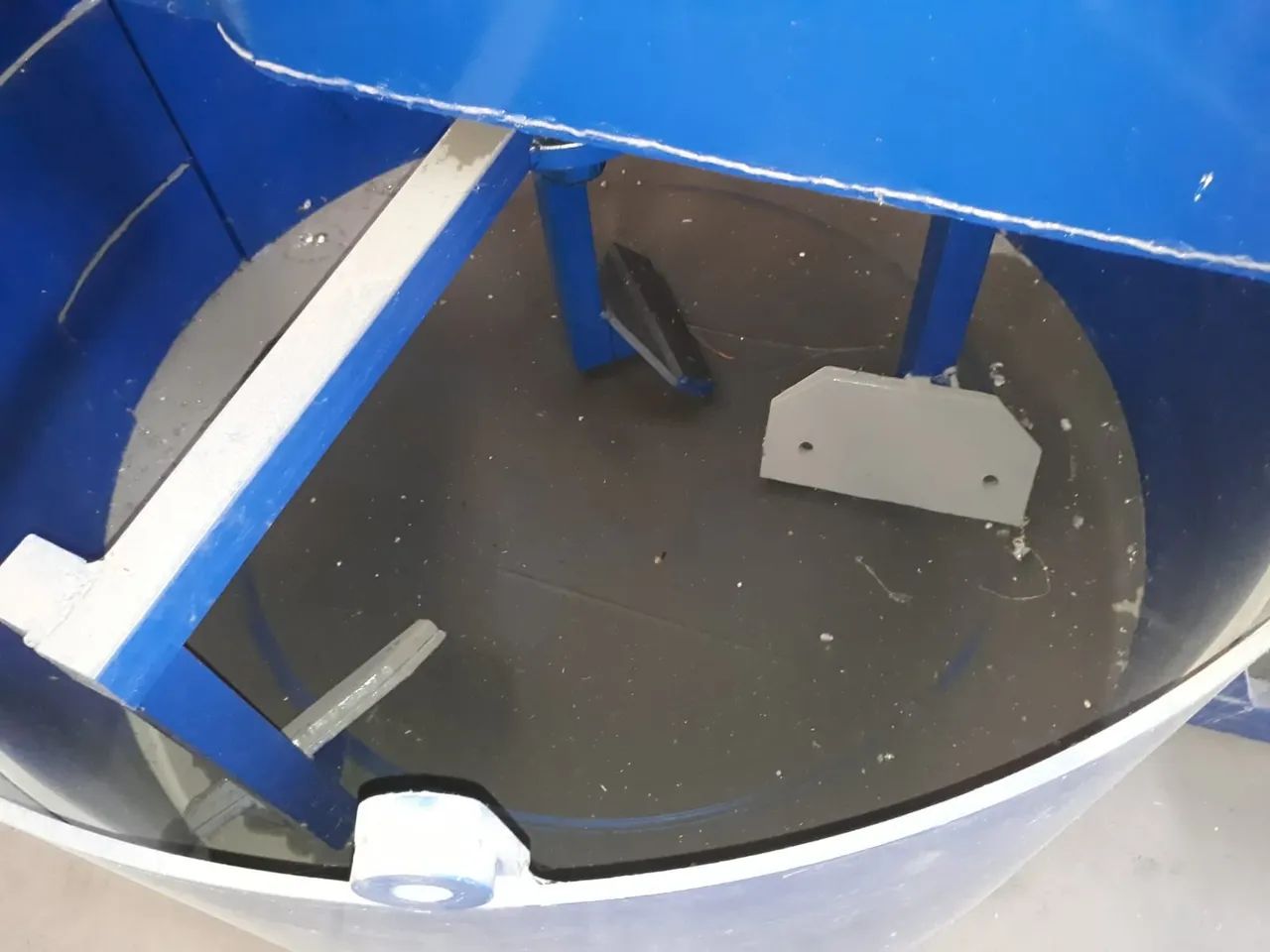 Misturador de concreto de 1000litros com chapa de desgaste 10mm  novo muito resistente - Foto 4