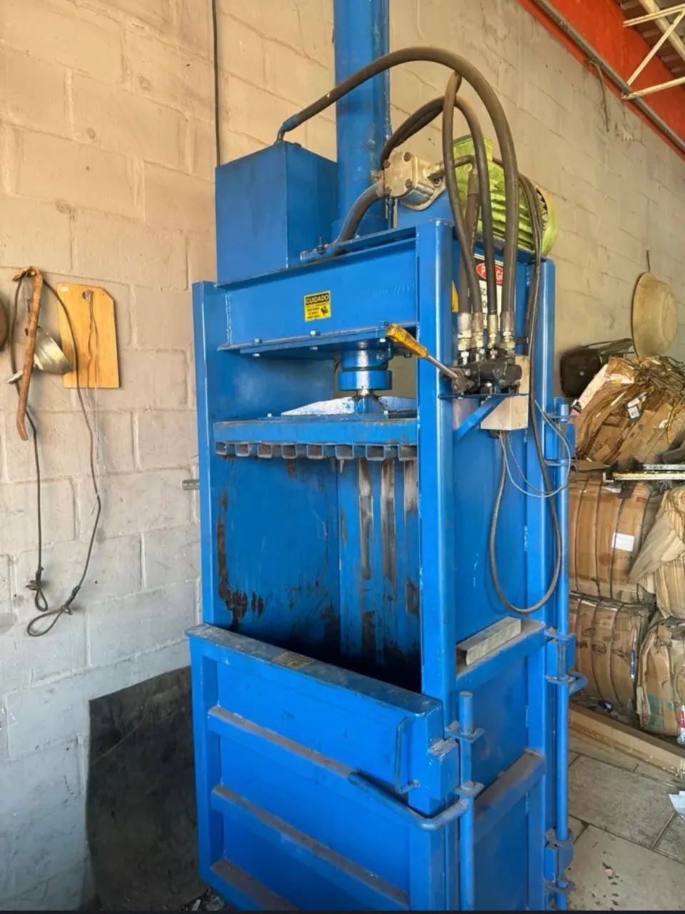 Prensa conemag  fardos de reciclagem  - Foto 3