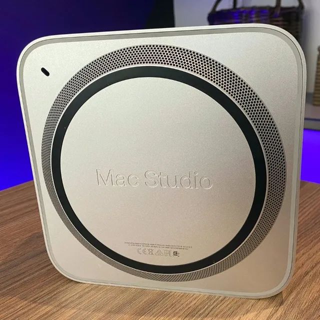 Apple Mac Studio M1 Max Silicon 10-Core 32GB Ram 512GB SSD 24-Core