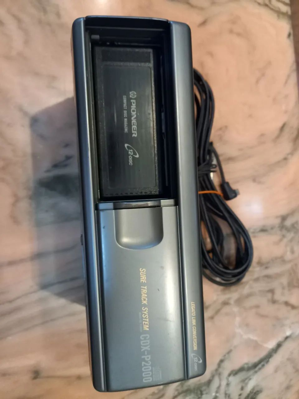 Pioneer CDX-P2000 12-Disc CD Changer - Foto 5