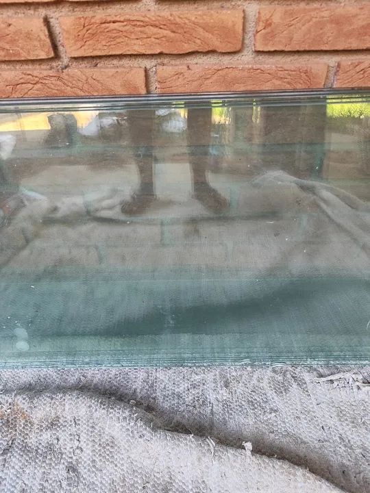 Vidro temperado para prateleira 6 peças 4 de 1mx0,50cm e 2 de 1,15x0,50 - Foto 3