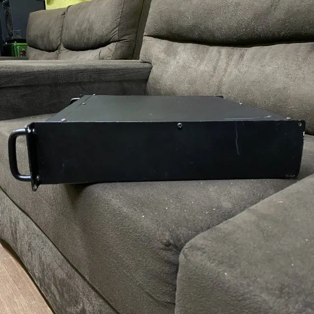 Potência Profissional UNIC ZX 300 para PA e Som - Foto 3