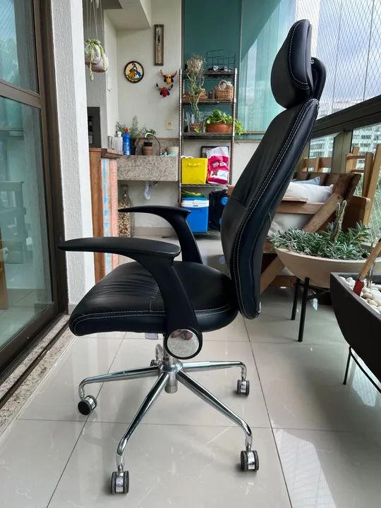 Cadeira de escritório Tok Stok poquíssimo usada