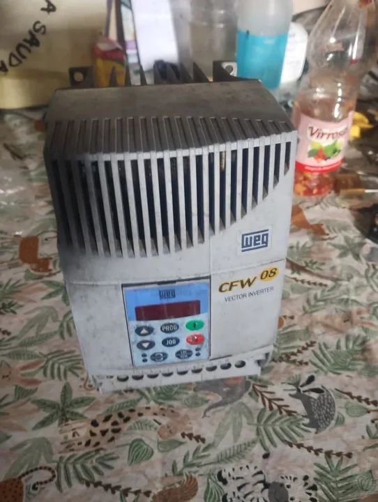 Iversor de Frequência Weg CFW08 