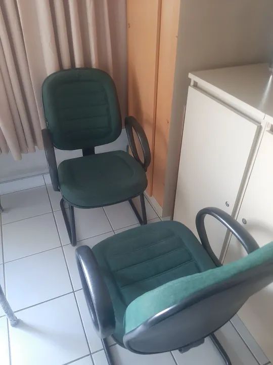 Cadeira de escritório ou consultório  - Foto 4