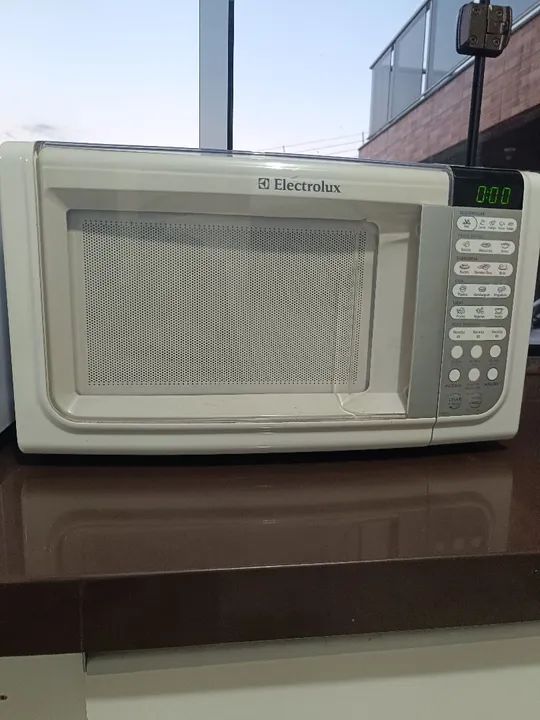 Microondas Eletrolux - usado