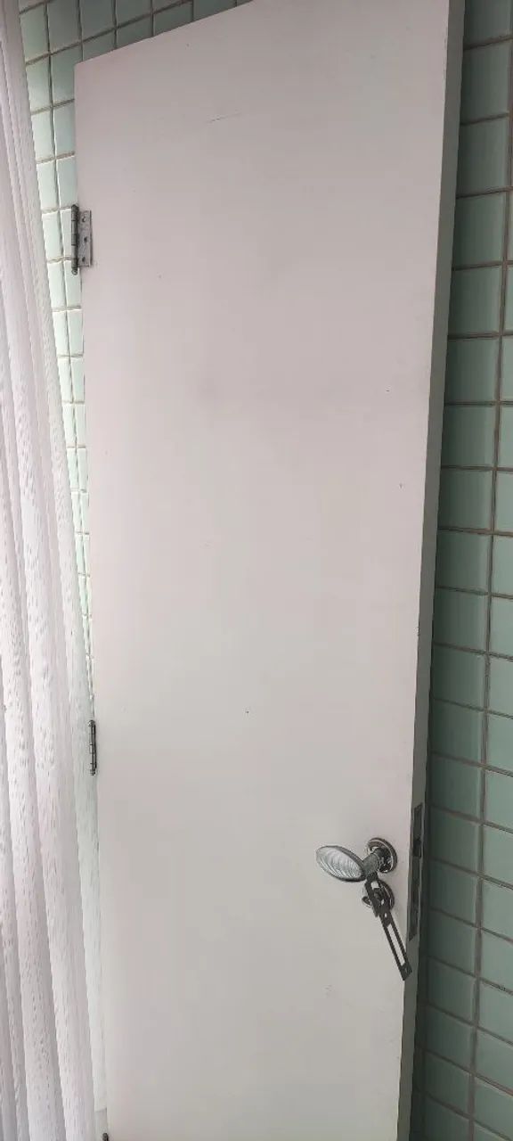 Porta 60x210 com fechadura 