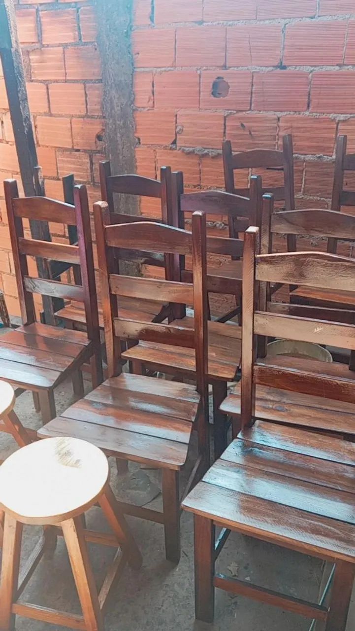  Cadeiras de Madeira - Foto 3