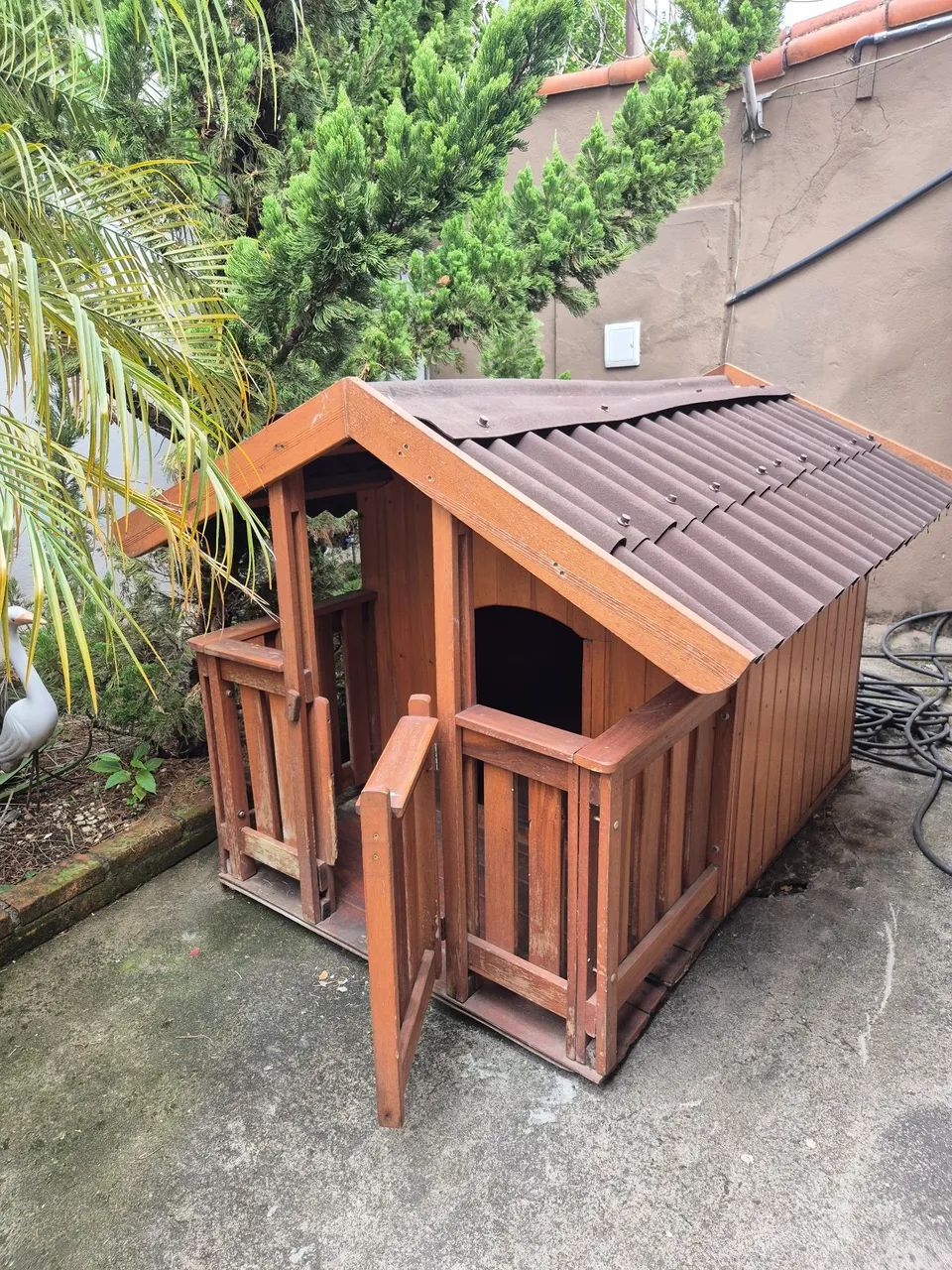 CASA DE MADEIRA PARA CACHORRO