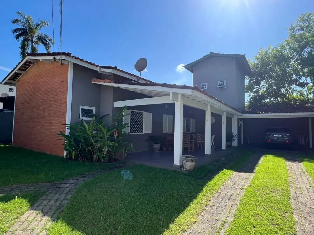 Casa tipo para venda com 5 quartos, sendo 4 suítes, 236m²