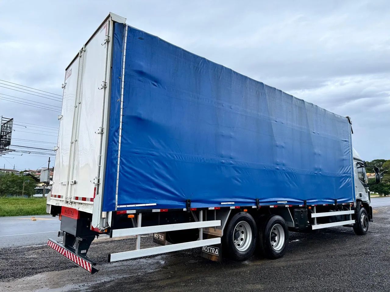 Iveco Tector 24300 ano 2022 / 77.000km Total Sider - Foto 4