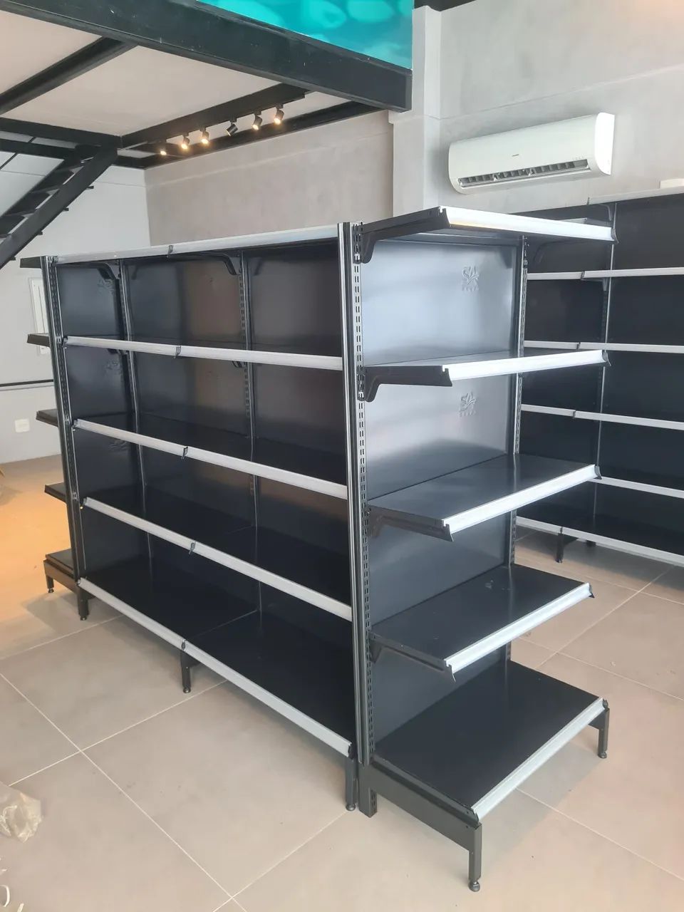 Prateleiras de Aço para Comércio - Novas - Foto 4
