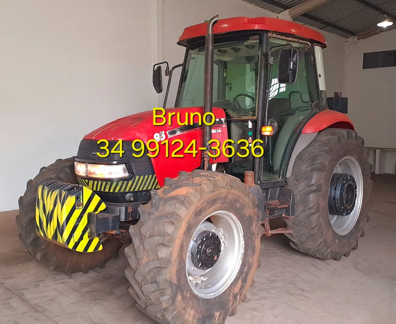Trator Case Farmall 95 Turbo ano 2013 Cabinado com Ar Condicionado.