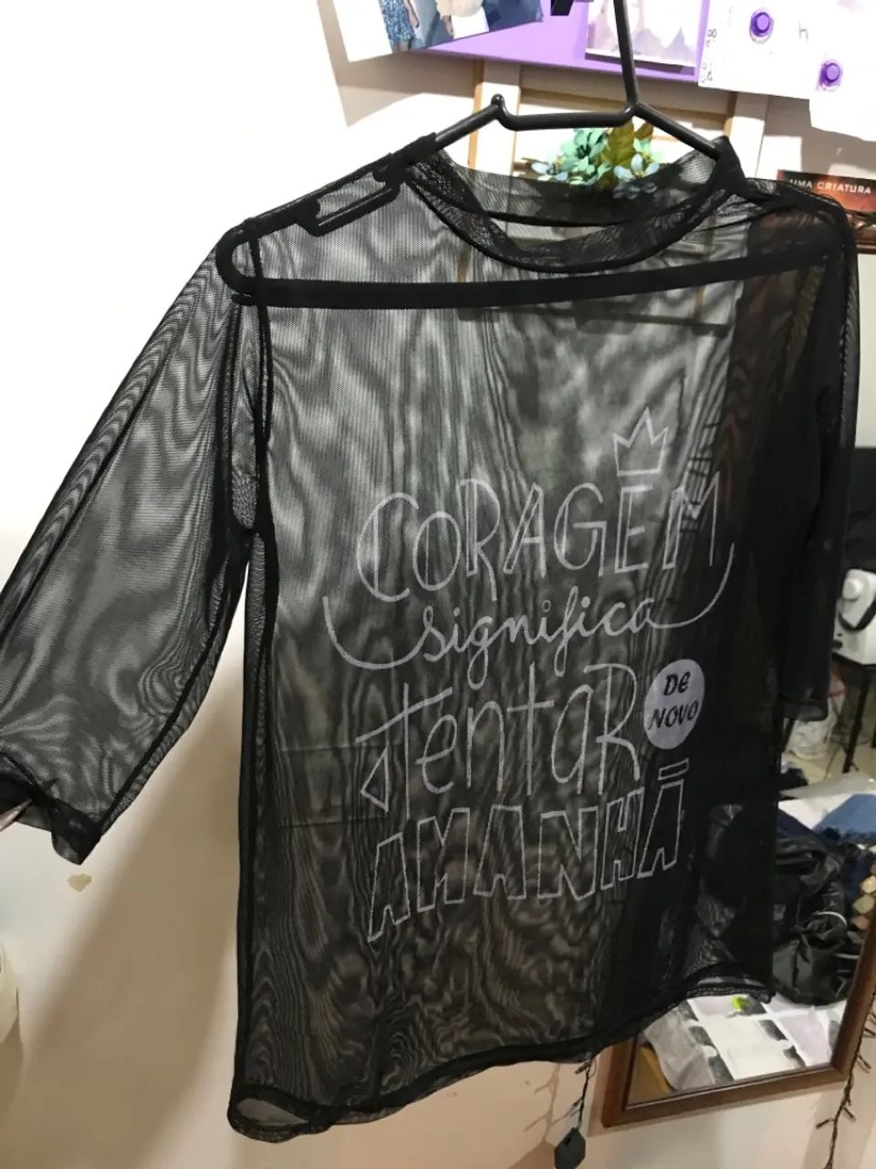 Blusa tela com escrita