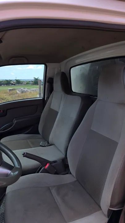 HR Hyundai 2.5, ano 2019 - Foto 3