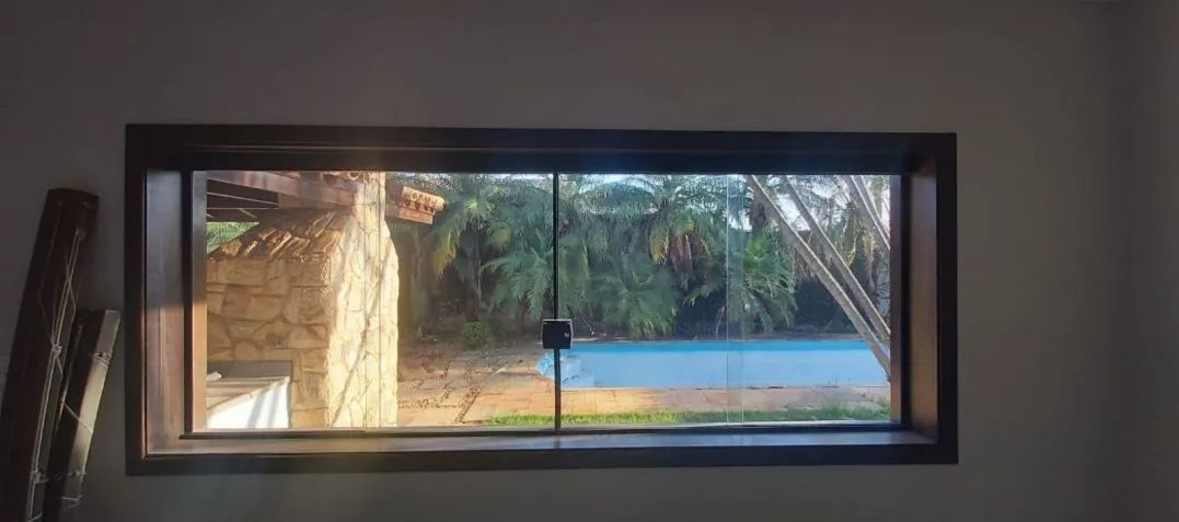 Janela de Blindex 64584934330113121