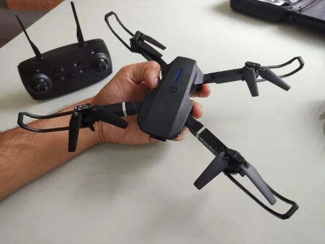 Drone Controle Remoto e Wifi E88 Pro (Novo)  - Foto 2
