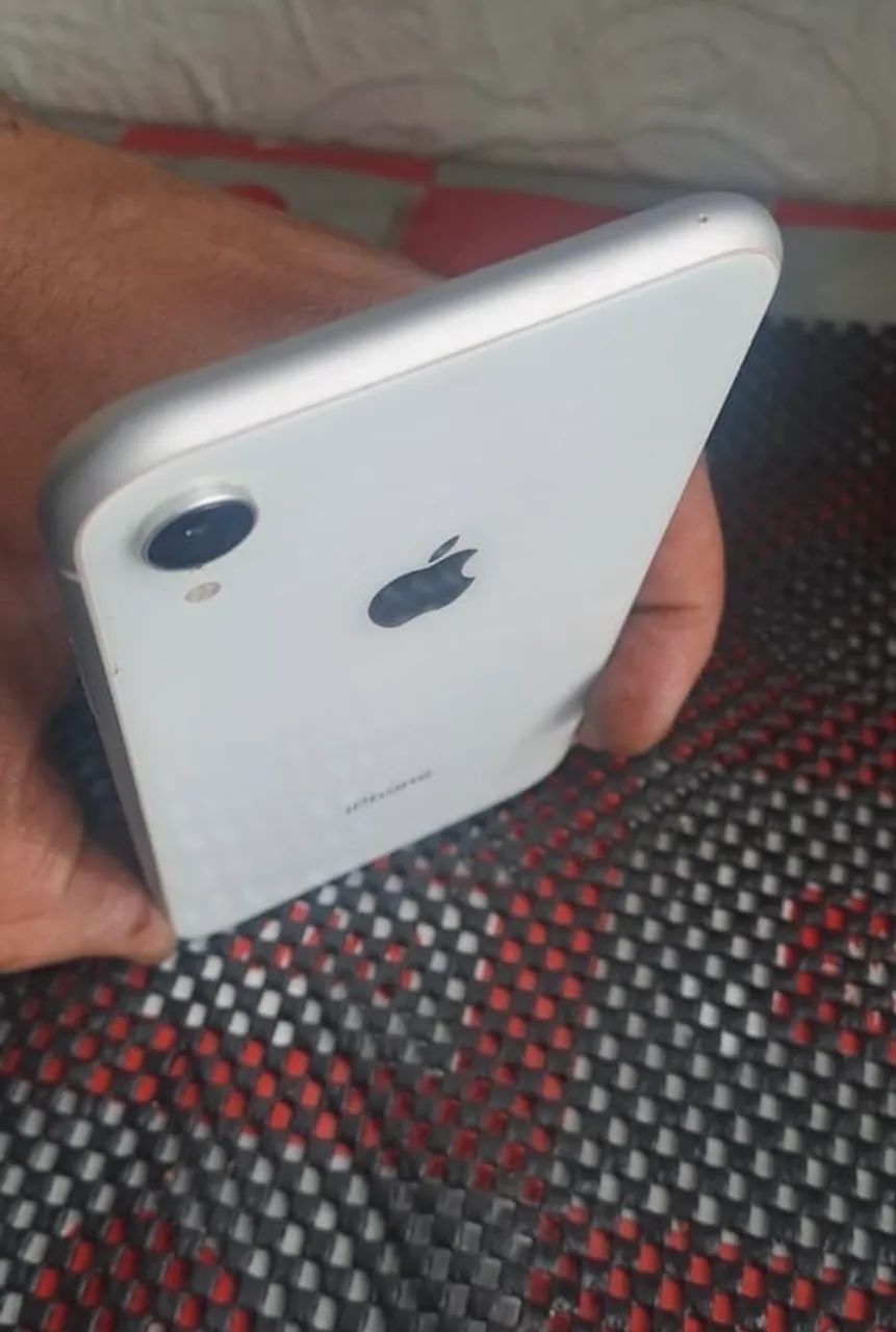 iPhone XR 128GB com nota - Foto 5