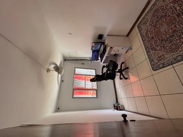 Quarto para alugar em apartamento / Condomínio Vila dos flamboyants - Salvador/BA 