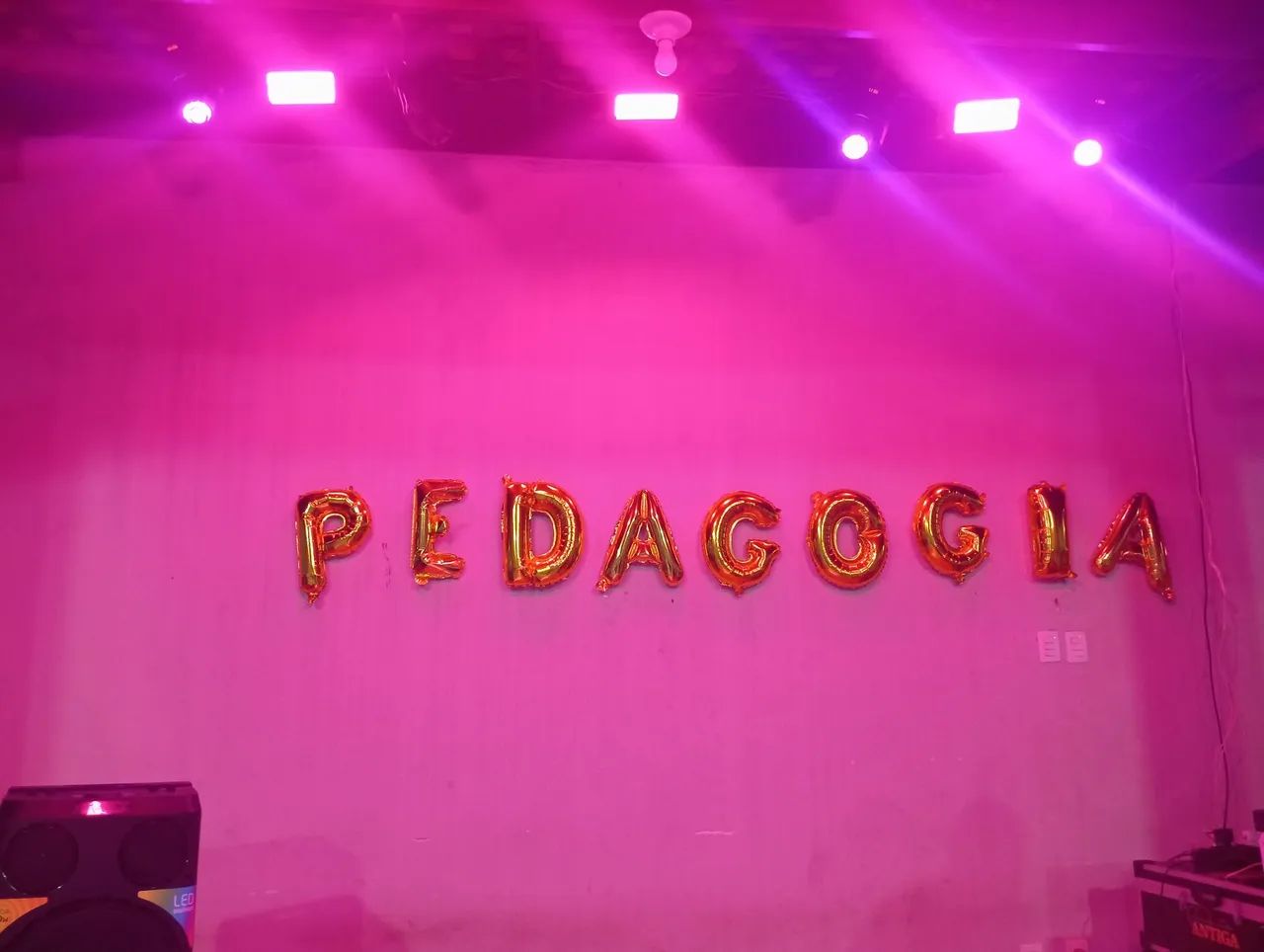 Iluminação para pequenos eventos e bandas - Foto 4