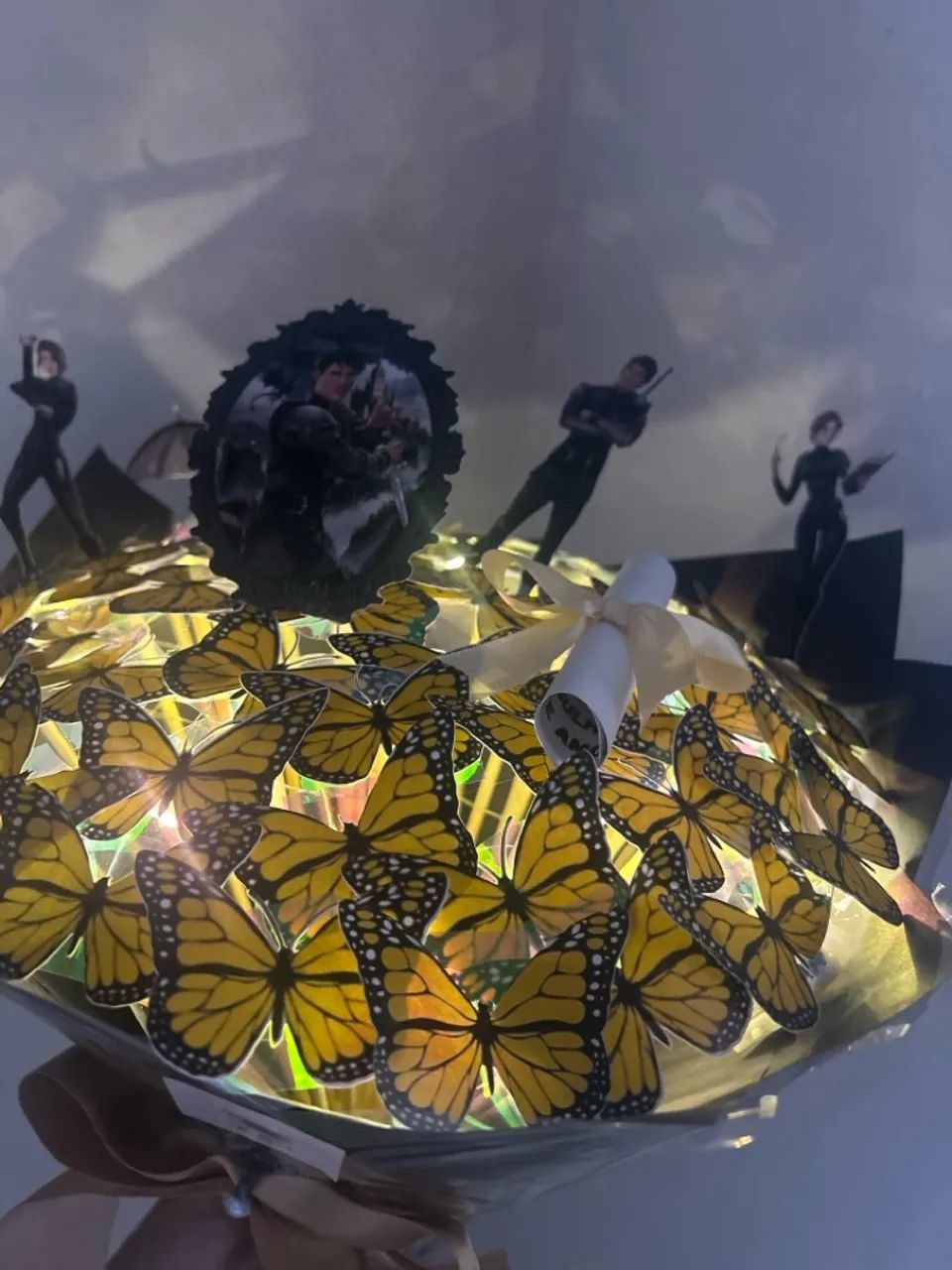 Buquê temático com borboletas e luzes LED