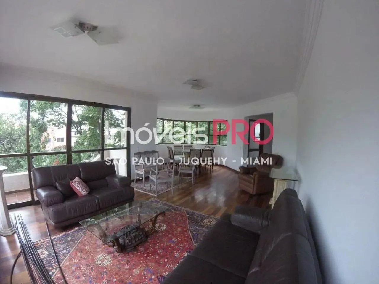 Vila Mariana, apartamento de 180m² com 4 dormitórios sendo 3 suítes, 5 banheiros e 3 vagas