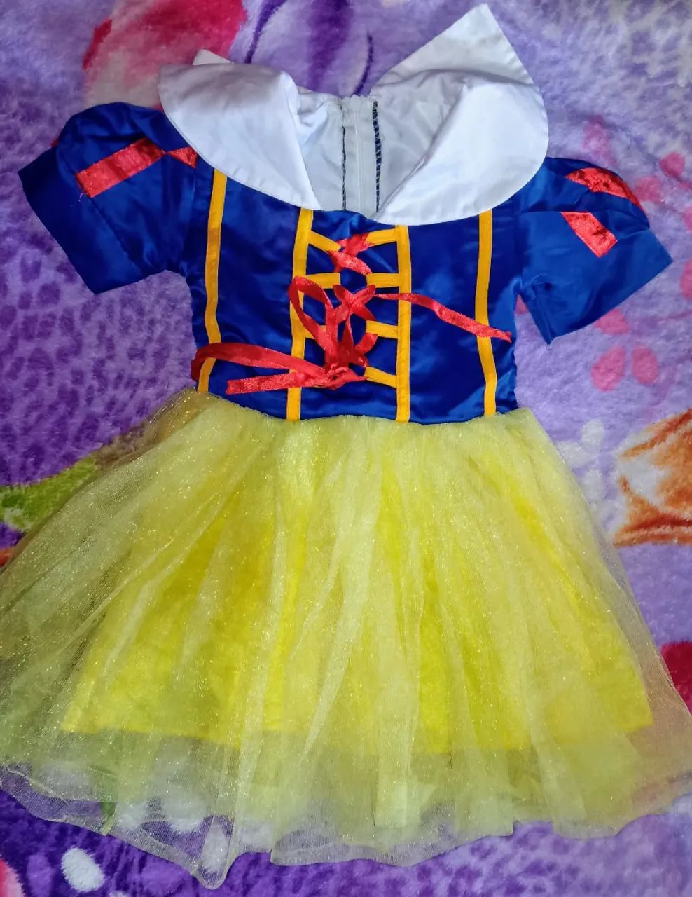 Vestido de Princesa Branca de Neve