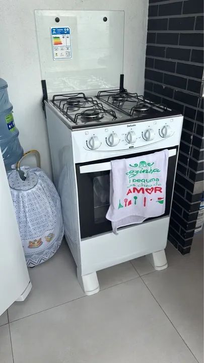 Vendo fogão 4 bocas novo 