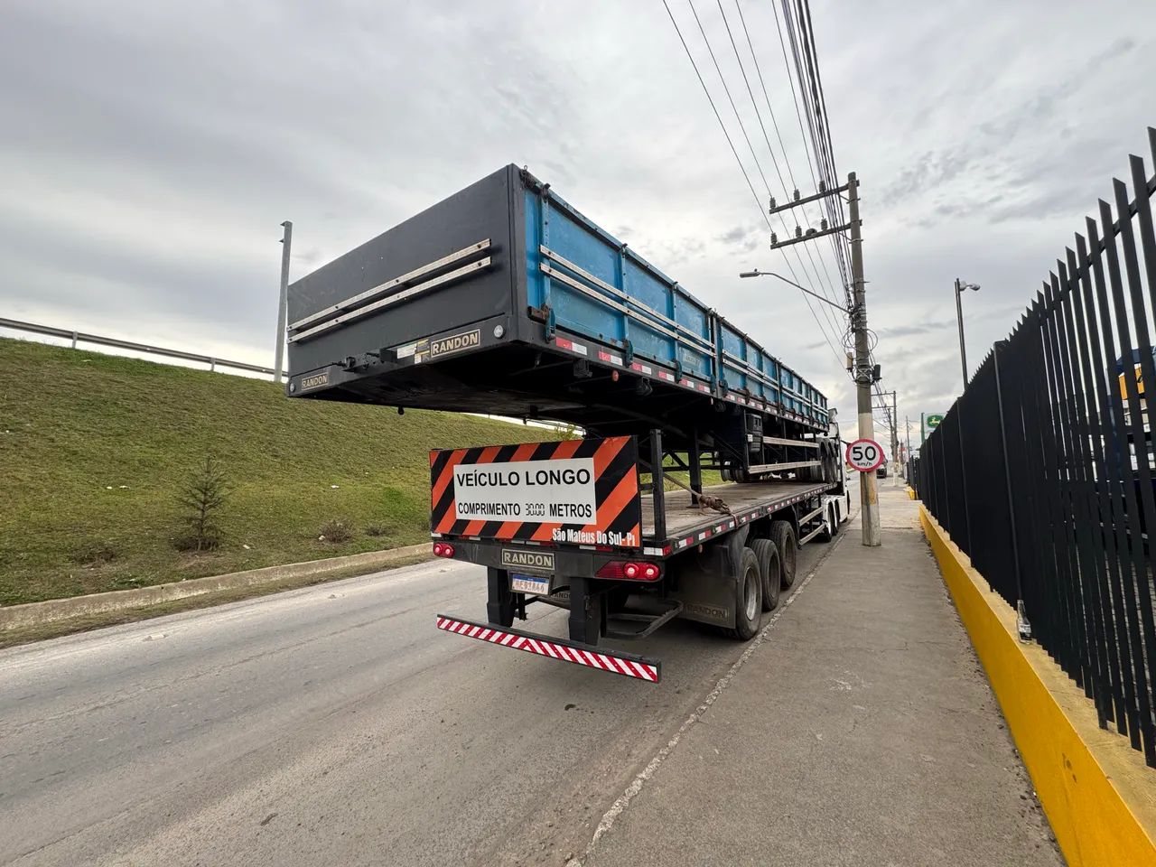 Bitrenzao 6 eixos porta Container c seca