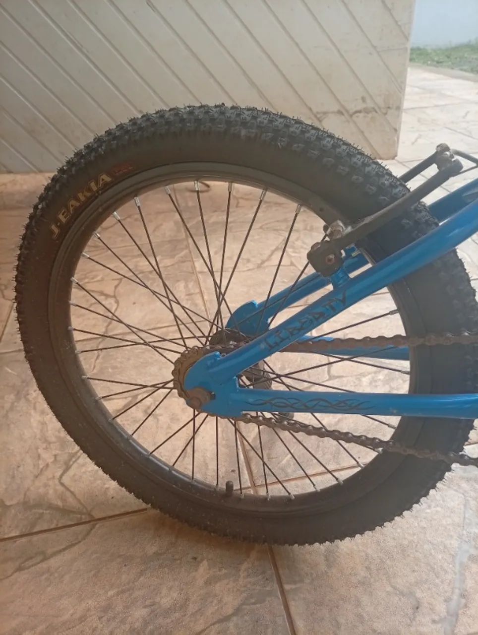 Bicicleta  - Foto 3
