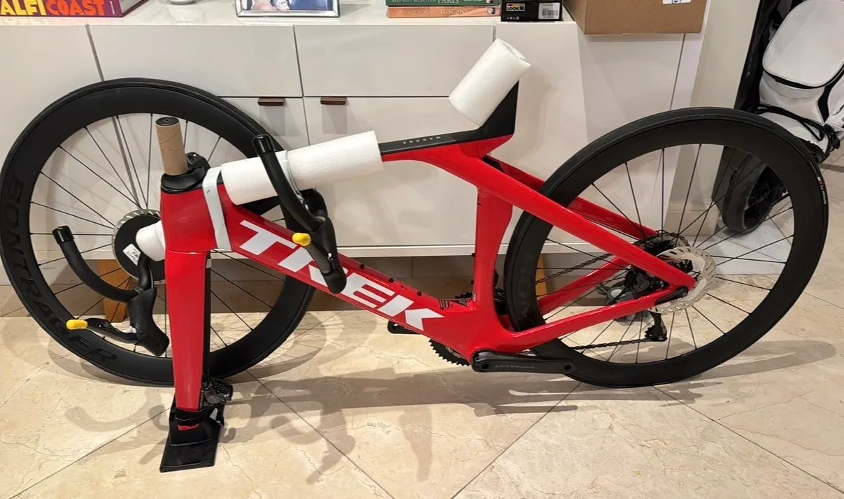 自転車本体 TREK Madone SLR 7 PROJECT ONE ULTEGRA 56 PROMOÇÃO - Trek Madone SLR 7 Project One Di2 - De 69.900 por