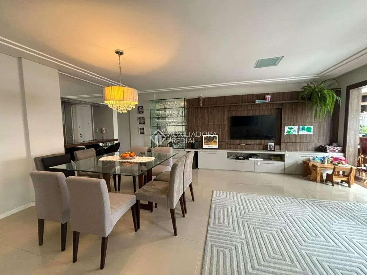 Apartamento à venda no Córrego Grande, 127 m² e 4 dormitórios/quartos disponíveis! - Foto 2
