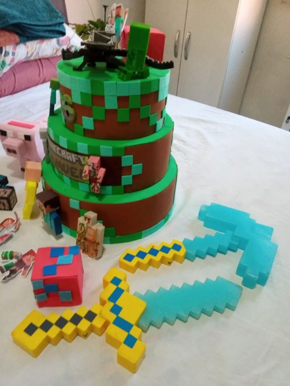 Bolo Fake Minecraft + Acessórios - Foto 3